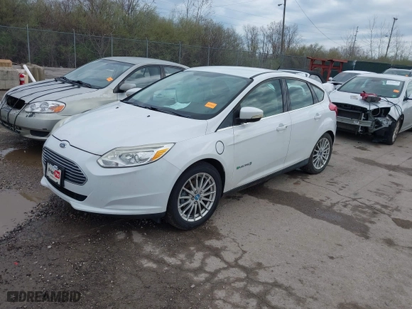 2013 Ford Focus Electric with VIN 1FADP3R49DL273355, listed as a IAAI auction lot 41931111 with 17,078 mi miles. Bid and sale history available at carsss.com. Image 17.