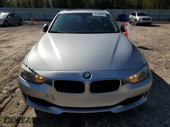 2013 BMW 3 Series 328i with VIN WBA3A5G53DNP25672, listed as a Copart auction lot 47184475 with 129,134 mi miles and Salvage Title. Bid and sale history available at carsss.com. Image 5.