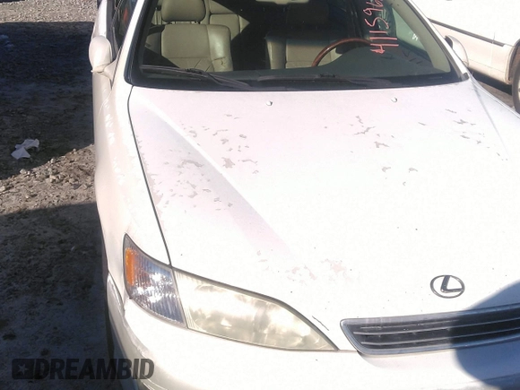 2001 Lexus ES with VIN JT8BF28GX10308569, listed as a IAAI auction lot 41159614 with 188,842 mi miles. Bid and sale history available at carsss.com. Image 12.