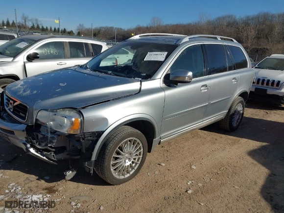 2013 Volvo XC90 R-Design with VIN YV4952CT4D1646245, listed as a IAAI auction lot 41200203 with 139,824 mi miles. Bid and sale history available at carsss.com. Image 2.