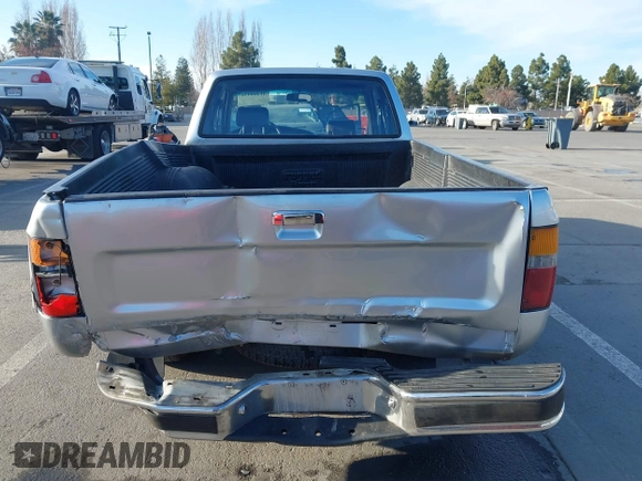 1989 Toyota Pickup с VIN JT4VN93D7K0001756, выставлен на аукционе IAAI как лот 41468936 с пробегом 187 284 миль миль и . История ставок и продаж доступна на DreamBid. Изображение 16.