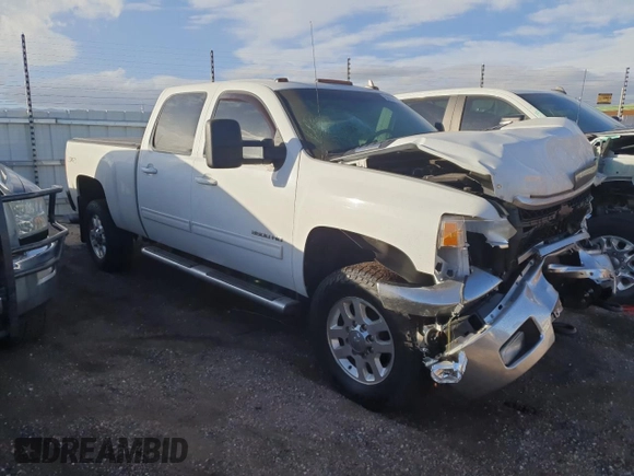 2011 Chevrolet Silverado 3500HD DRW LTZ with VIN 1GC4K1C88BF144933, listed as a Copart auction lot 88691155 with 161,816 mi miles and Salvage Title. Bid and sale history available at carsss.com. Image 4.