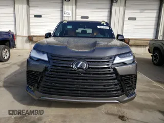 2025 Lexus LX 600 Luxury z VIN JTJGB7CX9S4068591, wystawiony jako Copart lot #54115185 z przebiegiem 763 mil mil oraz Szkody całkowita. Historia ofert i sprzedaży dostępna na DreamBid. Obrazek 5.