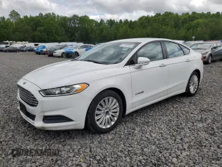 2015 Ford Fusion SE Hybrid с VIN 3FA6P0LU2FR120126, выставлен на аукционе Copart как лот 57130185 с пробегом 55 792 миль миль и Чистый • Clean title. История ставок и продаж доступна на DreamBid. Изображение 1.