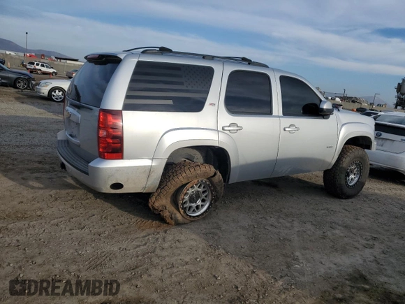 2012 Chevrolet Tahoe LT z VIN 1GNSKBE04CR162079, wystawiony jako Copart lot #44266775 z przebiegiem 114 873 mil mil oraz Szkoda całkowita • Salvage title. Historia ofert i sprzedaży dostępna na DreamBid. Obrazek 3.