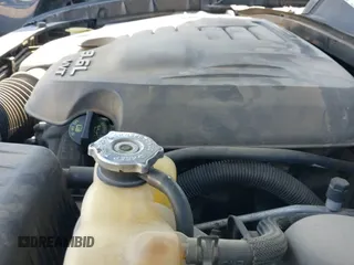 2011 Dodge Charger SE z VIN 2B3CL3CG9BH502763, wystawiony jako IAAI lot #43263271 z przebiegiem 209 099 mil mil oraz . Historia ofert i sprzedaży dostępna na DreamBid. Obrazek 12.