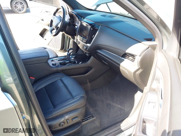 2022 Chevrolet Traverse LT Leather with VIN 1GNEVHKWXNJ141805, listed as a IAAI auction lot 41641352 with 71,504 mi miles. Bid and sale history available at carsss.com. Image 5.