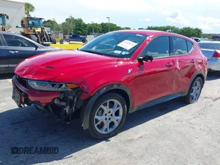 2024 Dodge Hornet R/T with VIN ZACPDFCW7R3A44078, listed as a IAAI auction lot 42603078 with 7,540 mi miles and . Bid and sale history available at DreamBid. Image 17.