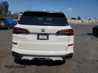 2022 BMW X5 xDrive40i z VIN 5UXCR6C05N9K44844, wystawiony jako Copart lot #52027125 z przebiegiem 50 382 mil mil oraz Nie do naprawy • Non repairable. Historia ofert i sprzedaży dostępna na DreamBid. Obrazek 6.