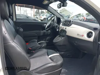 2018 FIAT 500e z VIN 3C3CFFGE9JT425578, wystawiony jako IAAI lot #42078476 z przebiegiem 29 592 mil mil oraz . Historia ofert i sprzedaży dostępna na DreamBid. Obrazek 5.
