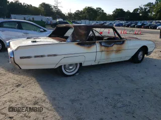 1962 Ford Thunderbird with VIN 2Y83Z121065, listed as a Copart auction lot 61608644 with Not Provided miles and Non Repairable. Bid and sale history available at DreamBid. Image 3.