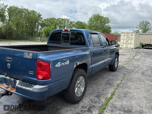 2006 Dodge Dakota SLT with VIN 1D7HW48N76S544488, listed as a Copart auction lot 55617465 with 151,608 mi miles and Clean Title. Bid and sale history available at carsss.com. Image 4.