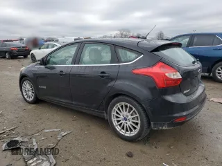 2013 Ford Focus Electric with VIN 1FADP3R45DL139846, listed as a Copart auction lot 43901975 with 70,000 mi miles and Salvage title. Bid and sale history available at DreamBid. Image 2.