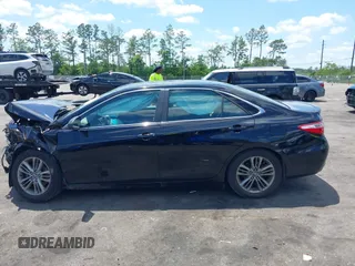 2017 Toyota Camry XLE z VIN 4T1BF1FK5HU712798, wystawiony jako IAAI lot #42268987 z przebiegiem 127 654 mil mil oraz . Historia ofert i sprzedaży dostępna na DreamBid. Obrazek 13.