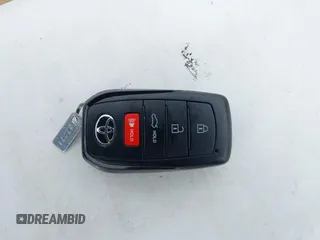 2025 Toyota Camry LE z VIN 4T1DAACK5SU554563, wystawiony jako IAAI lot #41788016 z przebiegiem 4 023 mil mil oraz . Historia ofert i sprzedaży dostępna na DreamBid. Obrazek 11.