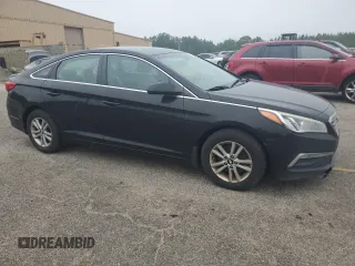 2015 Hyundai Sonata SE z VIN 5NPE24AF2FH141643, wystawiony jako Copart lot #57027995 z przebiegiem 149 648 mil mil oraz Czysty tytuł • Clean title. Historia ofert i sprzedaży dostępna na DreamBid. Obrazek 4.