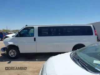 2017 Chevrolet Express Passenger LT с VIN 1GAZGPFG9H1271606, выставлен на аукционе IAAI как лот 42131717 с пробегом 119 295 миль миль и . История ставок и продаж доступна на DreamBid. Изображение 15.