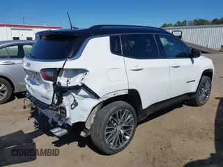 2022 Jeep Compass Limited with VIN 3C4NJDCB1NT149826, listed as a IAAI auction lot 41808462 with 32,278 mi miles and . Bid and sale history available at DreamBid. Image 4.