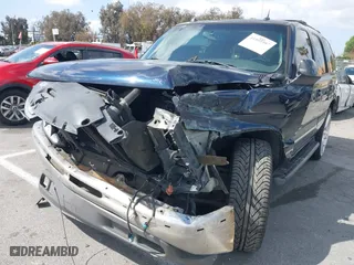 2005 Chevrolet Tahoe Z71 with VIN 1GNEC13T95R192599, listed as a IAAI auction lot 41955397 with 179,292 mi miles. Bid and sale history available at carsss.com. Image 6.