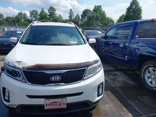 2015 Kia Sorento LX with VIN 5XYKTDA6XFG551064, listed as a IAAI auction lot 42536365 with 166,050 mi miles and . Bid and sale history available at DreamBid. Image 12.