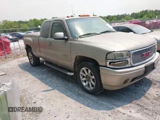 2003 GMC Sierra Denali z VIN 2GTFK69U531270072, wystawiony jako IAAI lot #42004573 z przebiegiem 240 244 mil mil oraz . Historia ofert i sprzedaży dostępna na DreamBid. Obrazek 1.