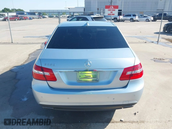 2013 Mercedes-Benz E 350 Luxury with VIN WDDHF5KB6DA733740, listed as a IAAI auction lot 41988035 with 57,350 mi miles and . Bid and sale history available at DreamBid. Image 16.