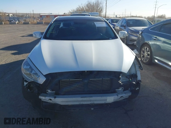 2015 Kia K900 Premium with VIN KNALU4D48F6026659, listed as a IAAI auction lot 41390604 with 70,955 mi miles. Bid and sale history available at carsss.com. Image 13.