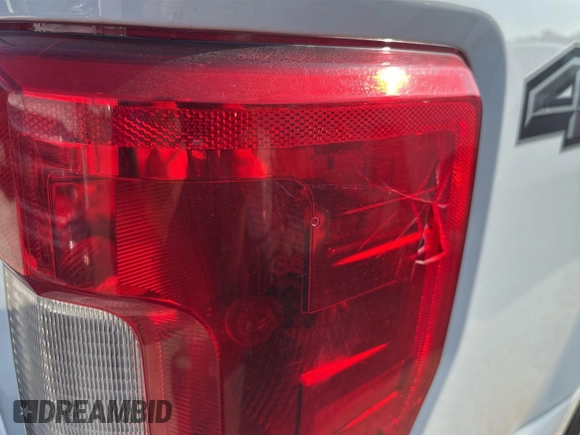 2019 Ford F-250 XL z VIN 1FT7W2BT4KEG48172, wystawiony jako IAAI lot #42556049 z przebiegiem 89 463 mil mil oraz . Historia ofert i sprzedaży dostępna na DreamBid. Obrazek 5.