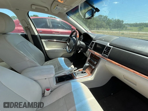 2011 Lincoln MKZ Hybrid with VIN 3LNDL2L33BR759329, listed as a Copart auction lot 55528975 with 131,927 mi miles and Clean Title. Bid and sale history available at carsss.com. Image 5.