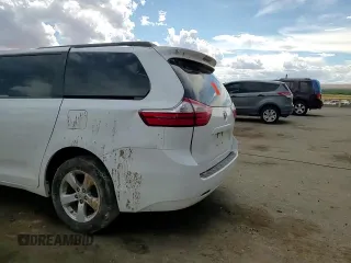 2017 Toyota Sienna LE Auto Access Seat с VIN 5TDKZ3DC5HS854768, выставлен на аукционе Copart как лот 56375655 с пробегом 107 198 миль миль и Списание • Salvage title. История ставок и продаж доступна на DreamBid. Изображение 14.