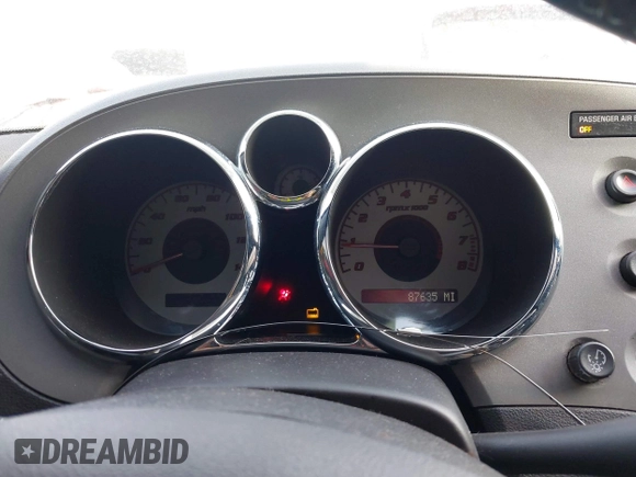 2007 Pontiac Solstice z VIN 1G2MB35B77Y132275, wystawiony jako IAAI lot #41435627 z przebiegiem 87 635 mil mil oraz . Historia ofert i sprzedaży dostępna na DreamBid. Obrazek 7.
