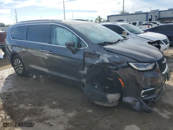 2021 Chrysler Pacifica Touring L with VIN 2C4RC1BG4MR512242, listed as a Copart auction lot 78109183 with 74,710 mi miles and Non Repairable. Bid and sale history available at carsss.com. Image 4.