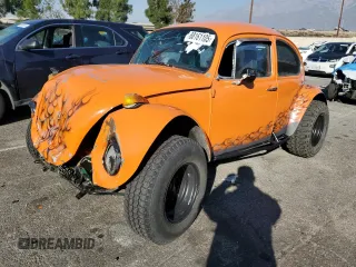 1971 Volkswagen Beetle with VIN 1112121729, listed as a Copart auction lot 88161105 with 16,992 mi miles and Salvage Title. Bid and sale history available at DreamBid. Image 1.