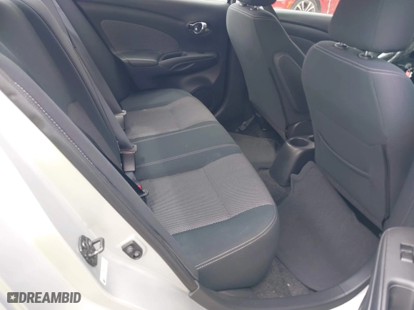 2016 Nissan Versa S with VIN 3N1CN7AP8GL883199, listed as a IAAI auction lot 42005328 with 40,659 mi miles. Bid and sale history available at carsss.com. Image 8.
