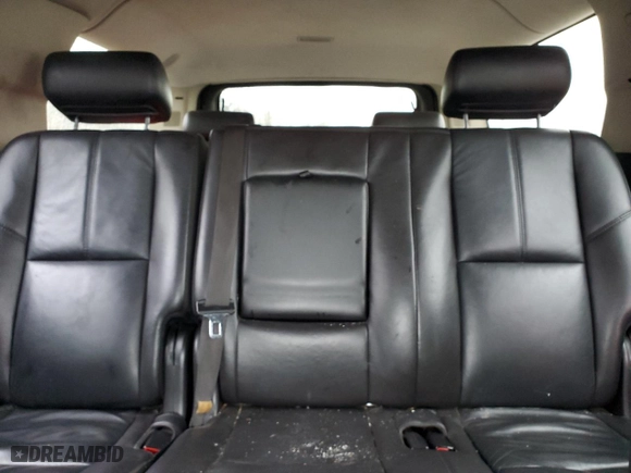 2009 Chevrolet Suburban LT w/2LT with VIN 1GNFK26359R269967, listed as a Copart auction lot 51189125 with 370,604 mi miles and Clean Title. Bid and sale history available at carsss.com. Image 10.