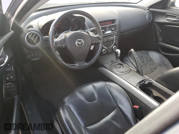 2006 Mazda RX-8 z VIN JM1FE173960204841, wystawiony jako Copart lot #85832354 z przebiegiem 129 871 mil mil oraz Czysty tytuł • Clean title. Historia ofert i sprzedaży dostępna na DreamBid. Obrazek 8.