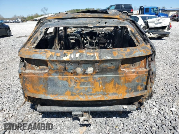 2024 Volkswagen Atlas SEL Premium R-Line with VIN 1V2FE2CA3RC249057, listed as a Copart auction lot 50072895 with Not provided miles and Salvage title. Bid and sale history available at DreamBid. Image 6.