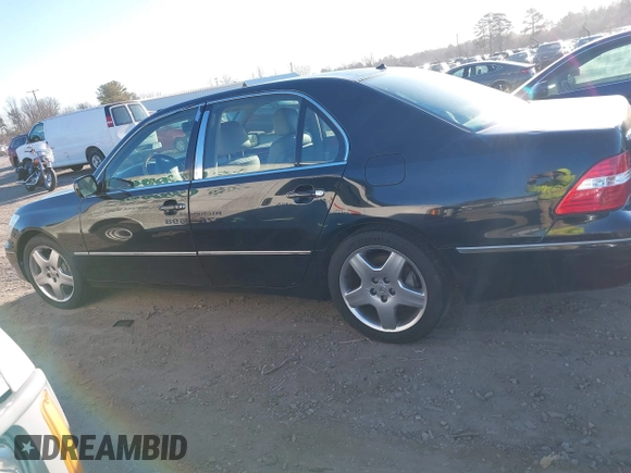2005 Lexus LS 430 z VIN JTHBN36FX55025178, wystawiony jako IAAI lot #41471386 z przebiegiem 225 094 mil mil oraz . Historia ofert i sprzedaży dostępna na DreamBid. Obrazek 14.