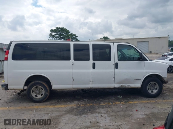 2006 Chevrolet Express Passenger with VIN 1GAHG39U661109144, listed as a IAAI auction lot 42439731 with 163,372 mi miles and . Bid and sale history available at DreamBid. Image 13.