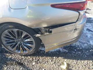 2018 Lexus LS with VIN JTHC51FF5J5005343, listed as a IAAI auction lot 41582364 with 93,085 mi miles. Bid and sale history available at carsss.com. Image 18.