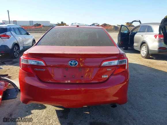 2014 Toyota Camry Hybrid LE with VIN 4T1BD1FKXEU138765, listed as a IAAI auction lot 41761389 with 228,111 mi miles. Bid and sale history available at carsss.com. Image 17.