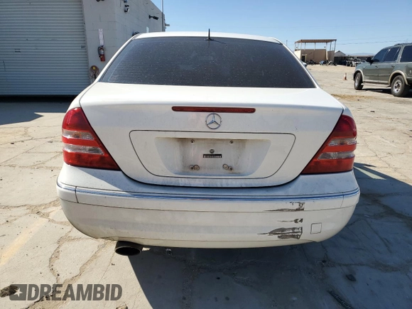 2005 Mercedes-Benz C with VIN WDBRF40J65F600840, listed as a Copart auction lot 52964845 with 206,094 mi miles and Salvage Title. Bid and sale history available at DreamBid. Image 6.