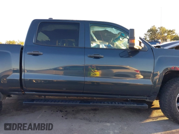 2018 Chevrolet Silverado 1500 Work Truck with VIN 3GCUKNEC8JG402700, listed as a IAAI auction lot 41015830 with 107,781 mi miles. Bid and sale history available at carsss.com. Image 13.