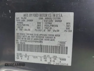 2000 Ford Ranger XL with VIN 1FTYR14V3YPB90285, listed as a IAAI auction lot 42085329 with 205,107 mi miles. Bid and sale history available at carsss.com. Image 9.