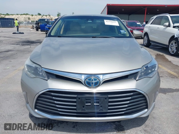 2018 Toyota Avalon Hybrid XLE Plus z VIN 4T1BD1EB5JU060570, wystawiony jako IAAI lot #42270625 z przebiegiem 100 010 mil mil oraz . Historia ofert i sprzedaży dostępna na DreamBid. Obrazek 11.