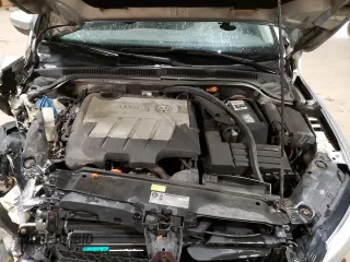 2011 Volkswagen Jetta z VIN 3VWWL7AJ5BM083732, wystawiony jako Copart lot #57943595 z przebiegiem 171 791 mil mil oraz Szkoda całkowita • Salvage title. Historia ofert i sprzedaży dostępna na DreamBid. Obrazek 11.