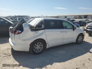 2024 Chrysler Pacifica Touring L with VIN 2C4RC1BG3RR114088, listed as a Copart auction lot 50728045 with 6,696 mi miles and Salvage Title. Bid and sale history available at carsss.com. Image 3.