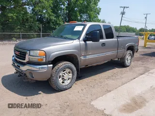 2007 GMC Sierra 2500HD SLE1 z VIN 1GTHK29D77E161912, wystawiony jako IAAI lot #42474576 z przebiegiem Nie podano mil oraz . Historia ofert i sprzedaży dostępna na DreamBid. Obrazek 17.