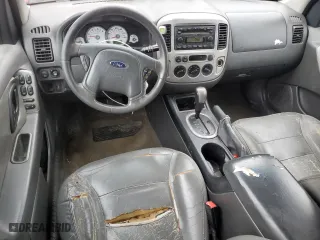 2005 Ford Escape XLT with VIN 1FMYU93105KD73059, listed as a Copart auction lot 53149615 with 143,739 mi miles and Salvage Title. Bid and sale history available at carsss.com. Image 8.