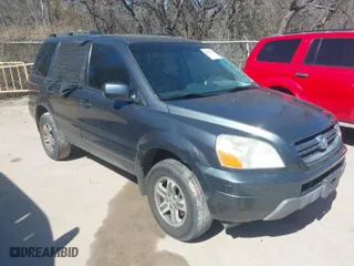 2004 Honda Pilot EX with VIN 2HKYF18574H532409, listed as a IAAI auction lot 41701760 with 302,949 mi miles. Bid and sale history available at carsss.com. Image 1.